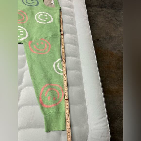 Polagram Boutique Brand Smiley Face Oversized Sweater Women’s Size Large - Picture 7 of 10